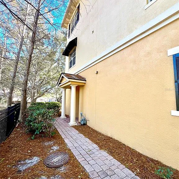 809 Harbor Oak Ln — Photo 3