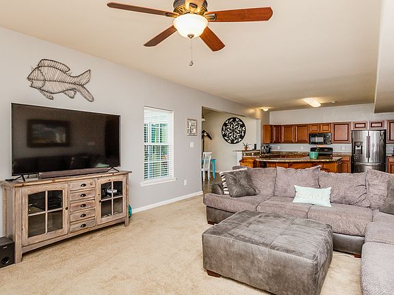 3rd image of 10800 White Dogwood Dr