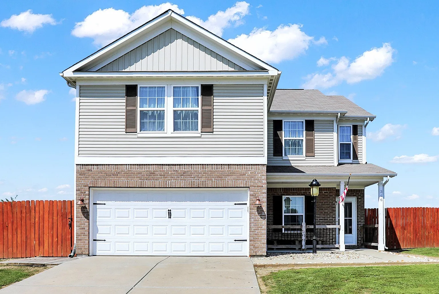 346 Schoolhouse Ln photo 1