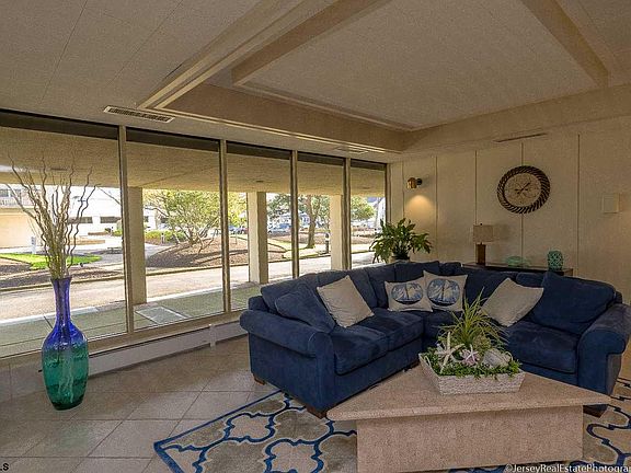 5th image of 500 Bay Ave APT 304S