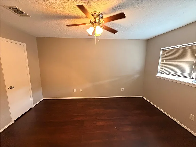 3227 Glade Springs Dr — Photo 28