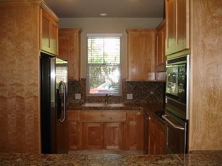 4th image of 2707 5th St