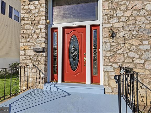 4th image of 1853 Merlin Rd