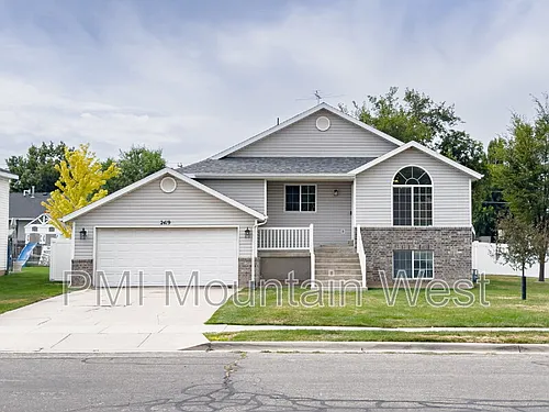 2419 W 1850 N Photo 1