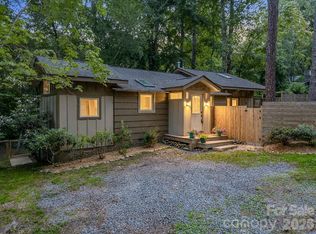 701 Azalea Ave, Black Mountain, NC 28711