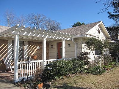 2nd image of 321 Texas Dr