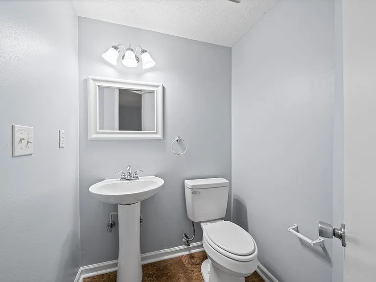 113 Azalea Ct — Photo 15