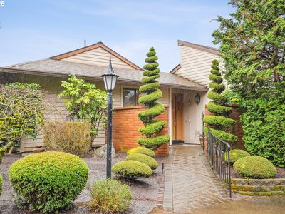 15780 SW Oakhill Ln, Tigard, OR, 97224