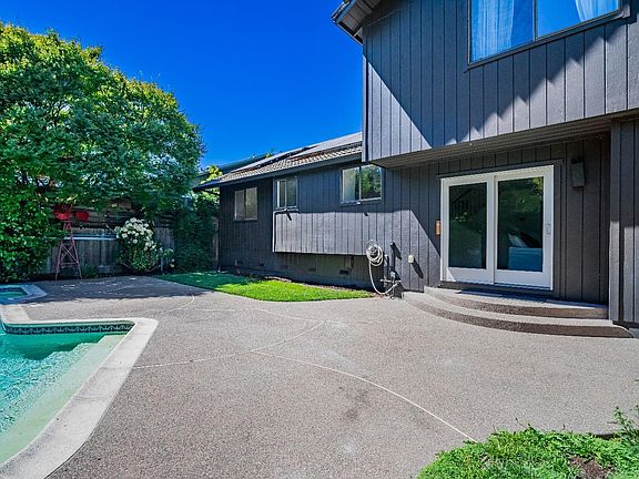 2nd image of 9356 Jessica Drive