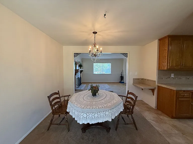 735 Patterson Rd — Photo 10