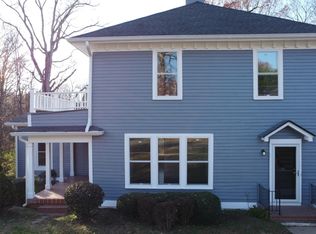 211 N 9th St, Mebane, NC 27302