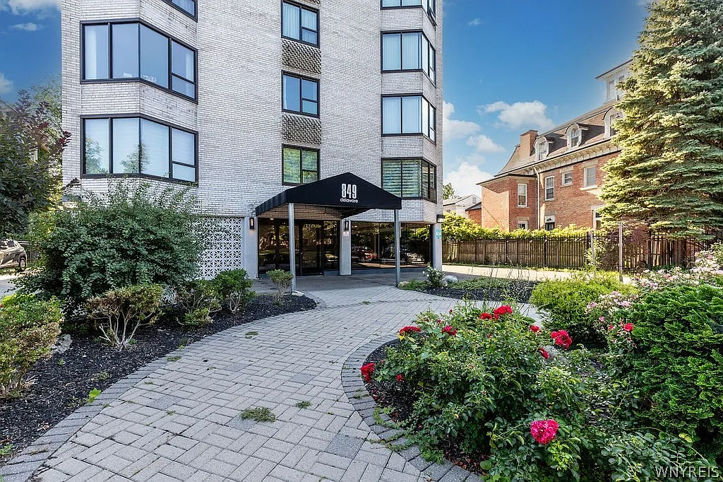 1 bed, 1.0 bath, 539 sqft, $1,575 — Photo 3