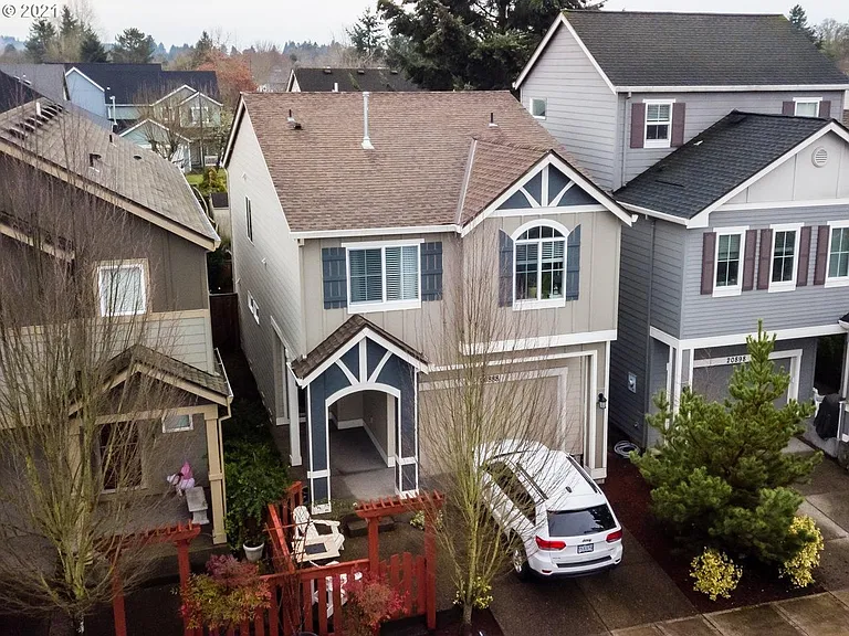 20888 SW Sister Ln — Photo 2
