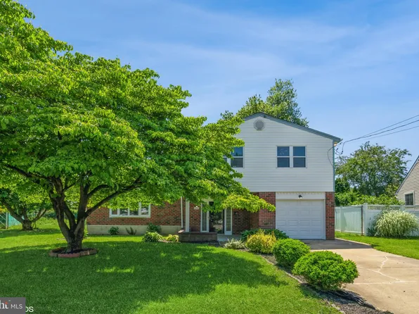 436 Mark Pl, Philadelphia, PA 19115