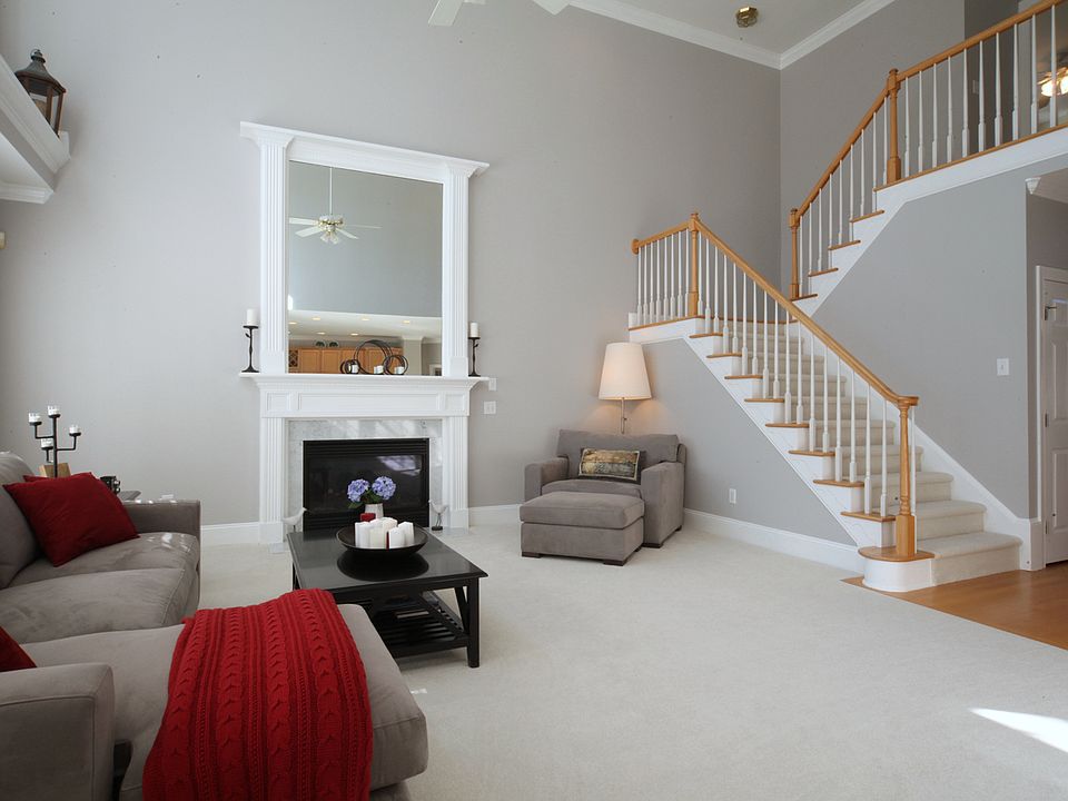 2nd image of 290 Hogans Valley Way