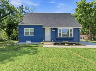2013 E Fairchild St, Wichita, KS 67219