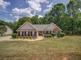 348 Indian Springs Dr, Jefferson, GA 30549