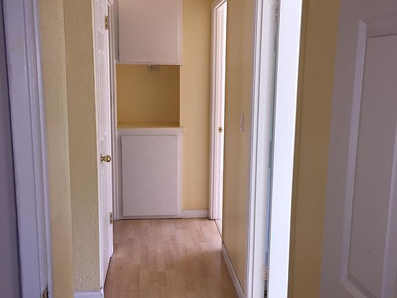 4th image of 249 Arbor Valley Dr