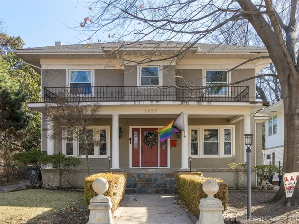 1227 S Newport Ave, Tulsa, OK 74120