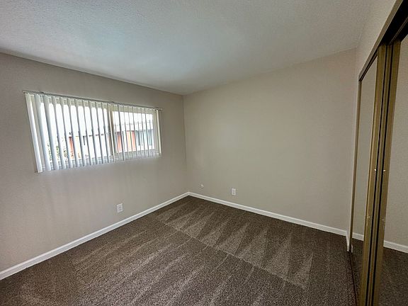 4th image of 900 Palm Ave #22R