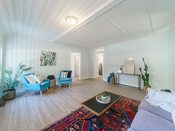 3rd image of 2651 Harvey Ave