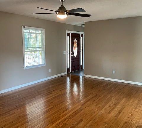 5th image of 217 Beechnut Dr