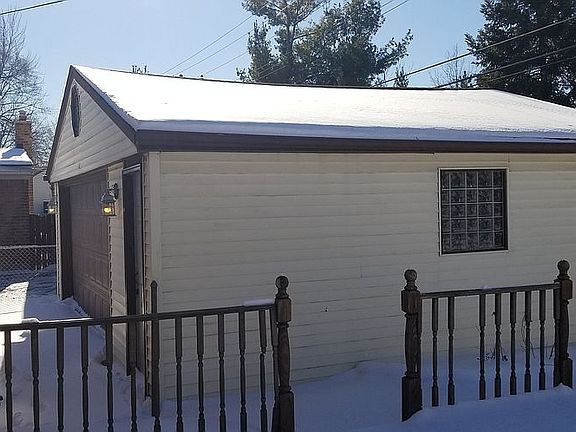 2nd image of 1330 Alvin St
