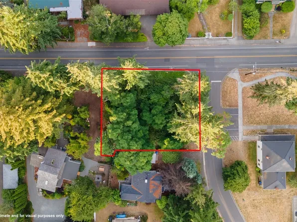 868 Gilmore Way NE, Bainbridge Island, WA 98110