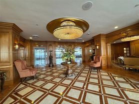 700 Biltmore Way