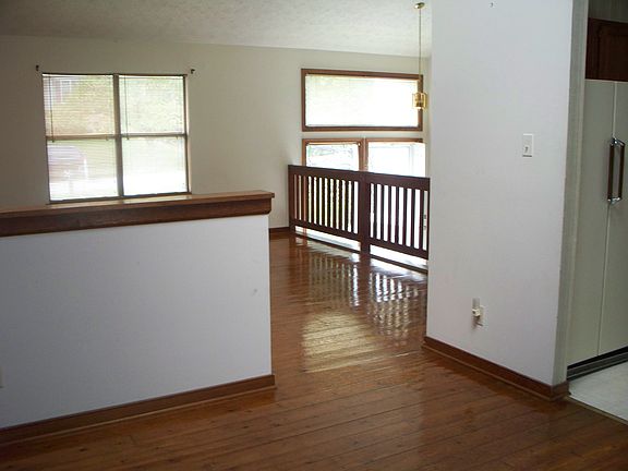 3rd image of 11218 Lady Slipper Ln