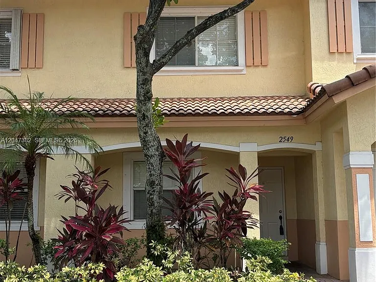 2549 SW 83rd Ter #105 — Photo 1