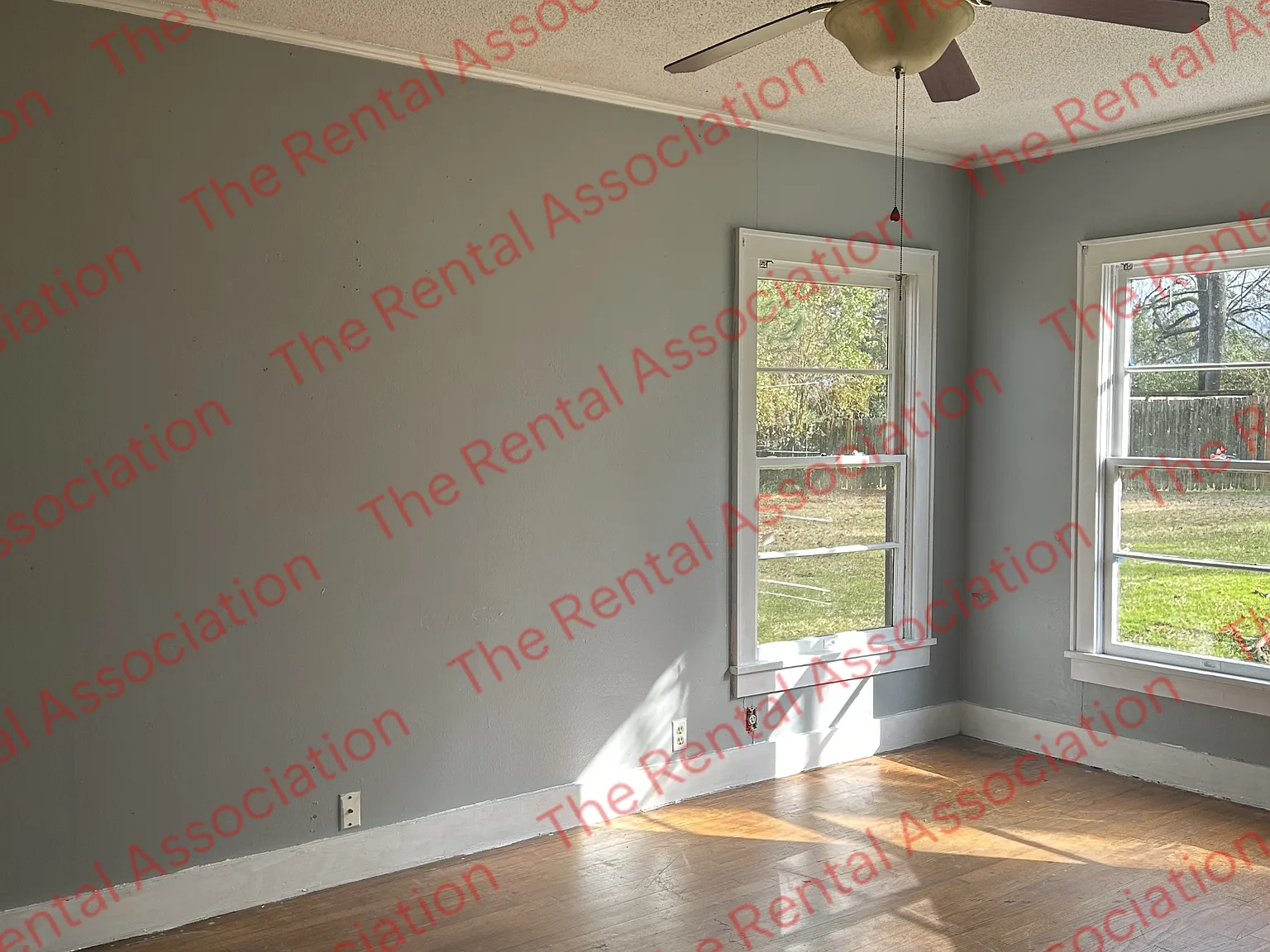 R- 1110 Cook Street - 1 — Photo 3