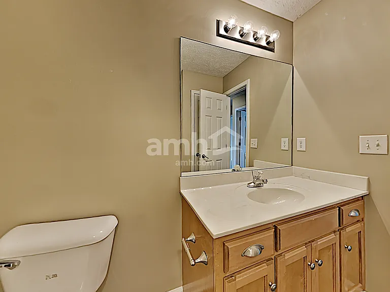 145 Buttermere Dr — Photo 16