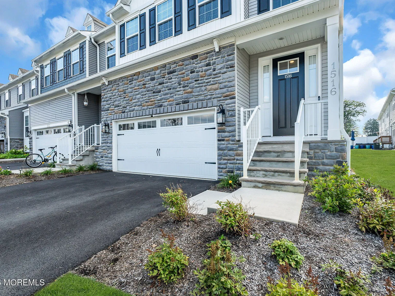3 bed, 3.5 bath, 2399 sqft, $5,500 — Photo 4