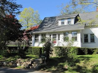 32 Riekens Trl, Denville, NJ 07834