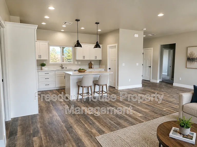 641 Intrepid St — Photo 4