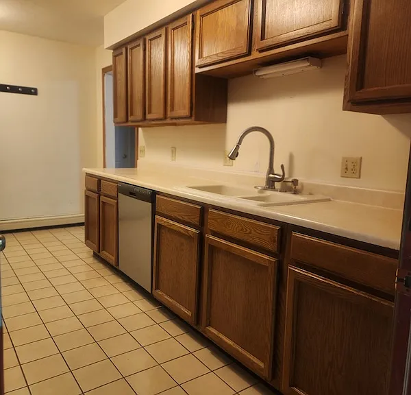 10 Nuttall Ln #3 — Photo 2