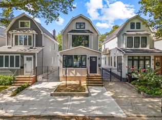 6840 Manse St, Forest Hills, NY 11375