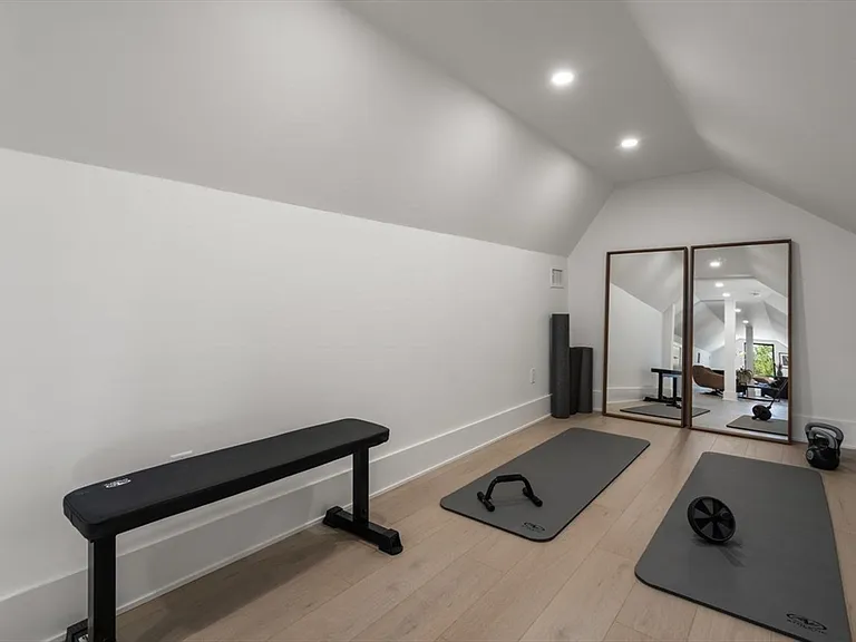 167 Winchester St #D — Photo 9
