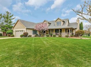 10026 Somerset Dr, Munster, IN 46321