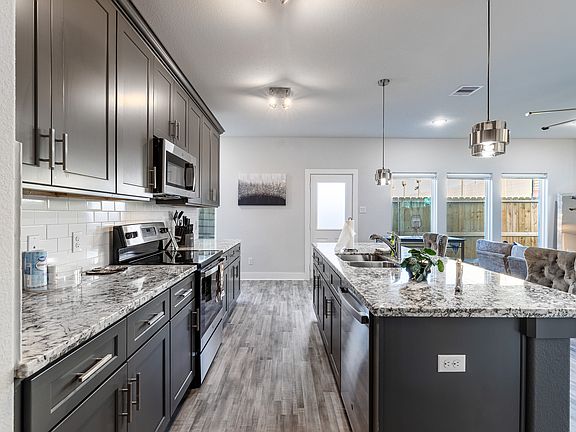 2nd image of 4677 Bellfort St