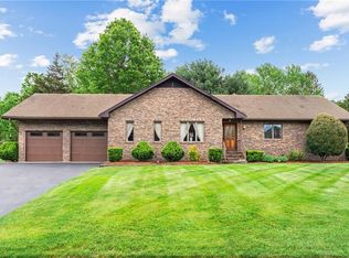 29 Pheasant Ridge Rd, Seekonk, MA 02771