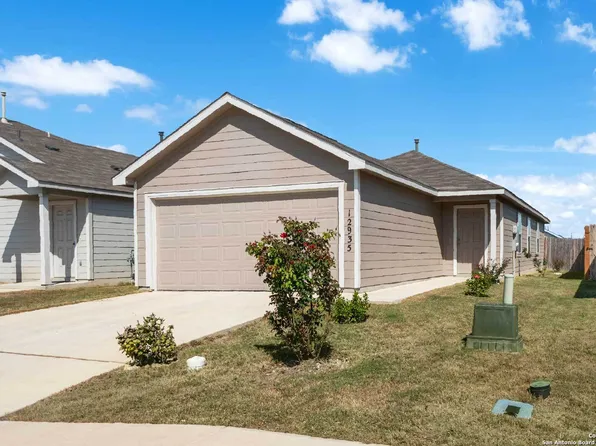 12935 Deep Eddy, St Hedwig, TX 78152