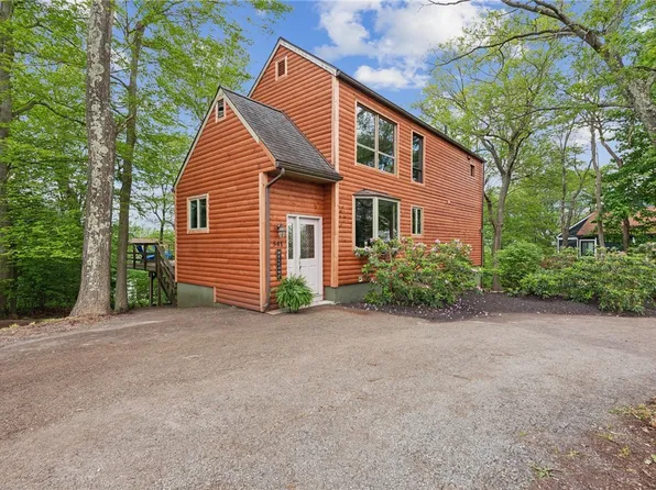 541 Gardner Rd, Hidden Valley, PA 15502