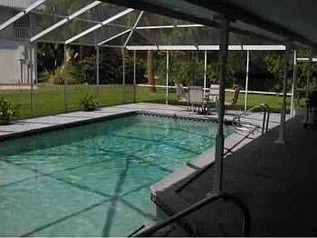 2nd image of 738 Freeling Dr