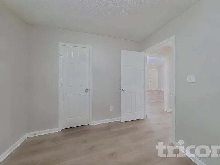 212 Cottonwood Park Dr — Photo 12