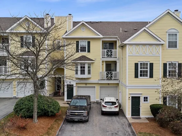 908 Gazebo Cir #908, Reading, MA 01867