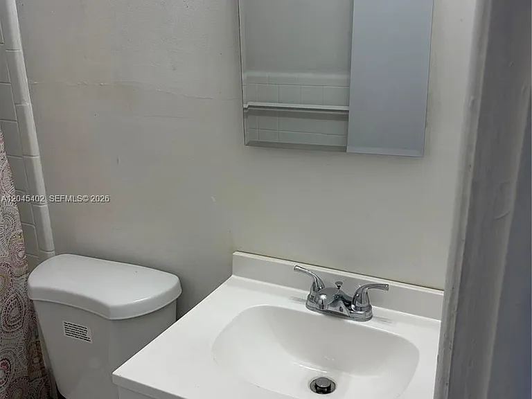 14399 NE 5th Pl #5 — Photo 6