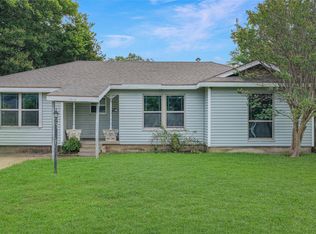1536 Celeste Dr, Dallas, TX 75217