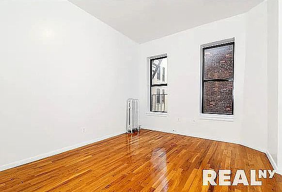 1st image of 164 Waverly Pl #3E